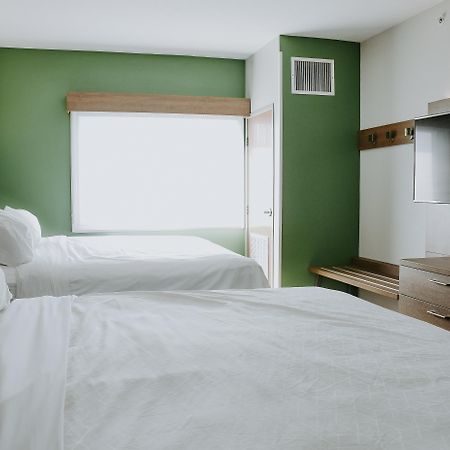 Holiday Inn Express Hotel & Suites Lincoln South By Ihg Exterior foto
