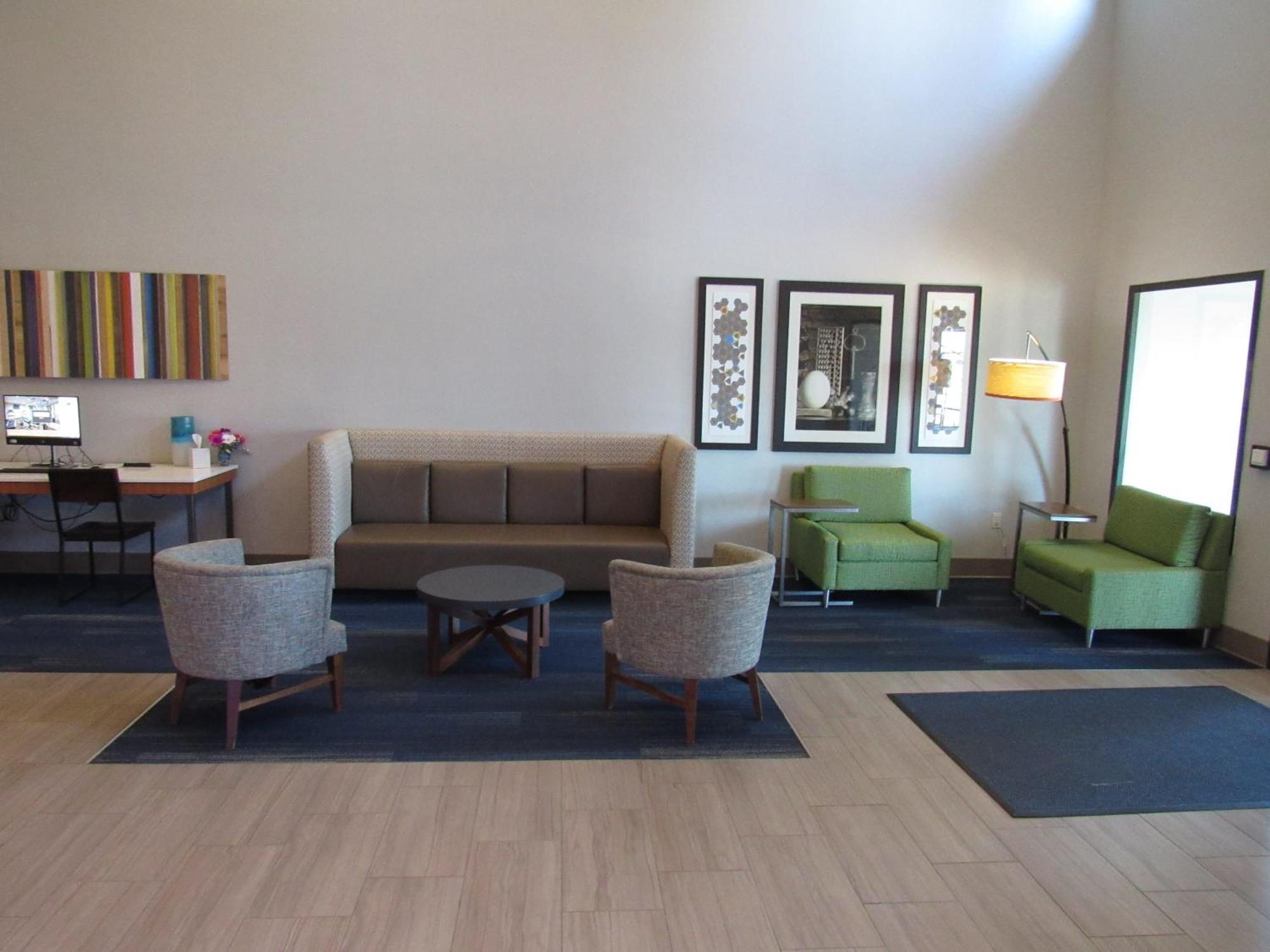 Holiday Inn Express Hotel & Suites Lincoln South By Ihg Exterior foto